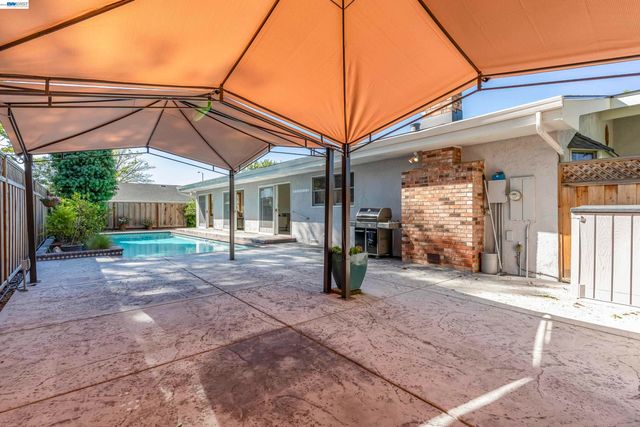 349 Ann Ct, Livermore, CA 94550