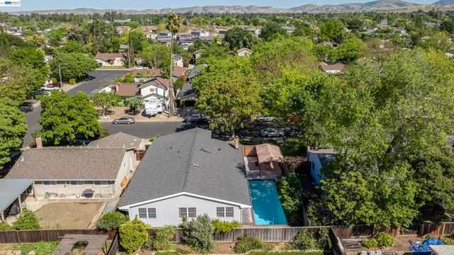 349 Ann Ct, Livermore, CA 94550