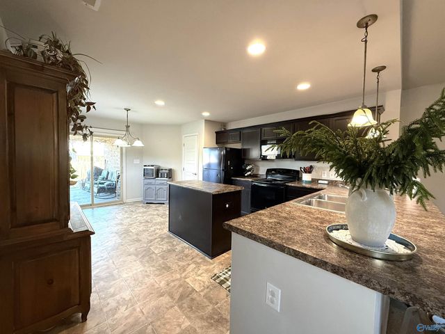 3518 Avalon Lake Drive, Madison, AL 35756