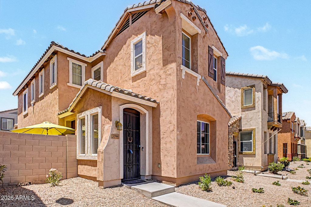 1944 N 77TH Glen, Phoenix, AZ 85035 — photo 3