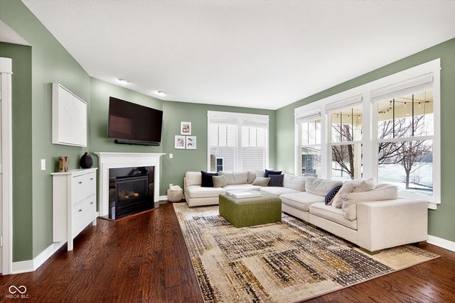 14927 W Black Wolf Run Drive, Carmel, IN 46033