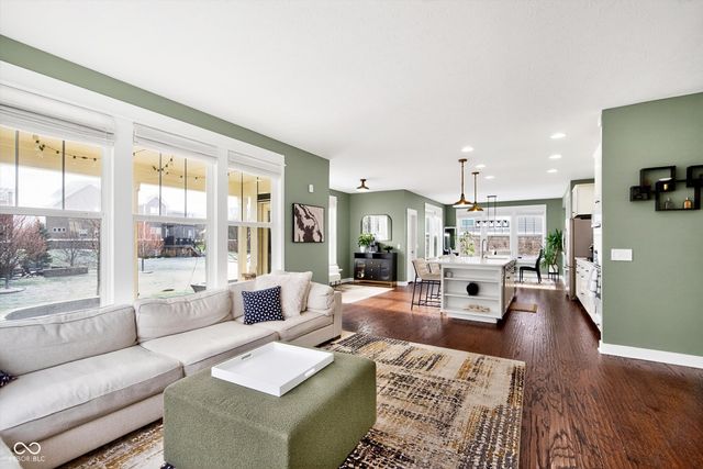 14927 W Black Wolf Run Drive, Carmel, IN 46033