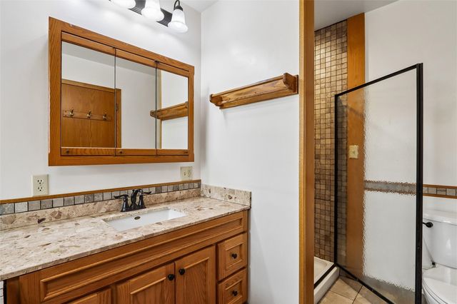 5705 Beverly Road SW, Cedar Rapids, IA 52404