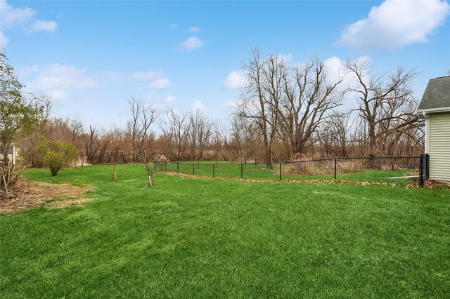 5705 Beverly Road SW, Cedar Rapids, IA 52404