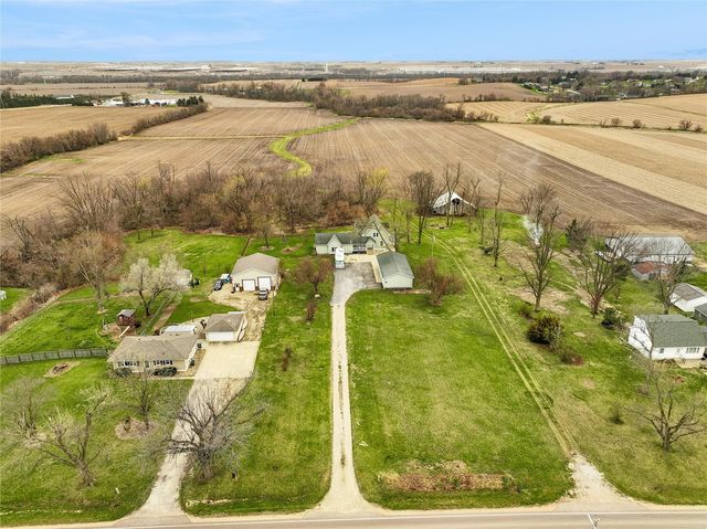 5705 Beverly Road SW, Cedar Rapids, IA 52404