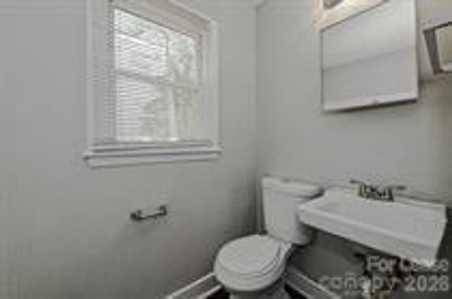 1900 Lasalle Street 2, Charlotte, NC 28216