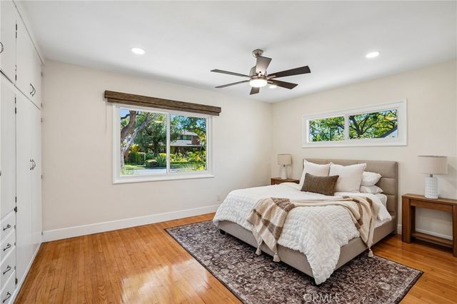 1041 E Burlinghall Drive, Long Beach, CA 90807