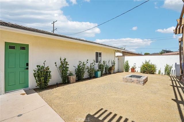 1041 E Burlinghall Drive, Long Beach, CA 90807