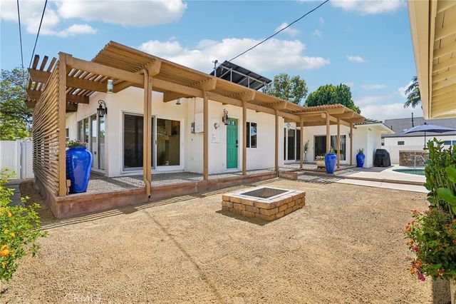 1041 E Burlinghall Drive, Long Beach, CA 90807