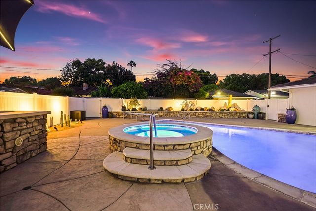 1041 E Burlinghall Drive, Long Beach, CA 90807