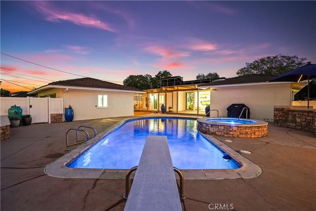 1041 E Burlinghall Drive, Long Beach, CA 90807