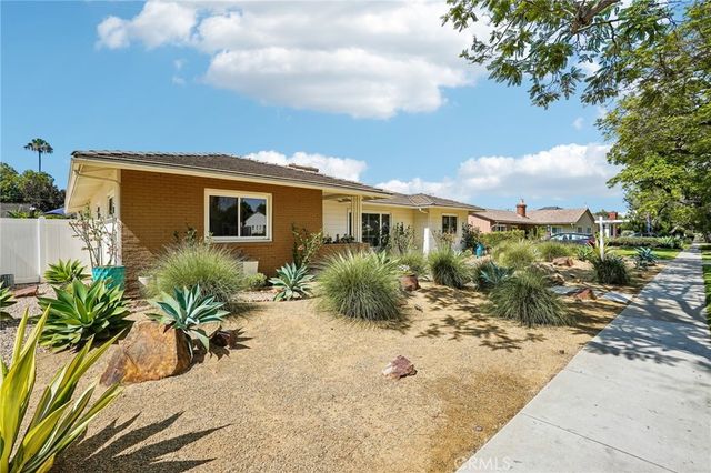 1041 E Burlinghall Drive, Long Beach, CA 90807