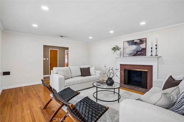 1041 E Burlinghall Drive, Long Beach, CA 90807