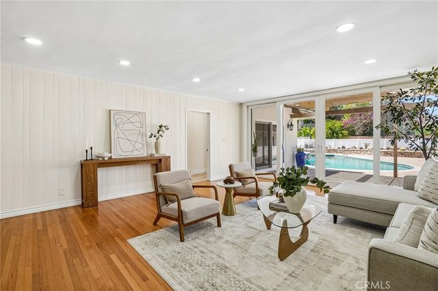 1041 E Burlinghall Drive, Long Beach, CA 90807