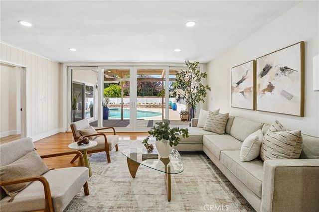 1041 E Burlinghall Drive, Long Beach, CA 90807