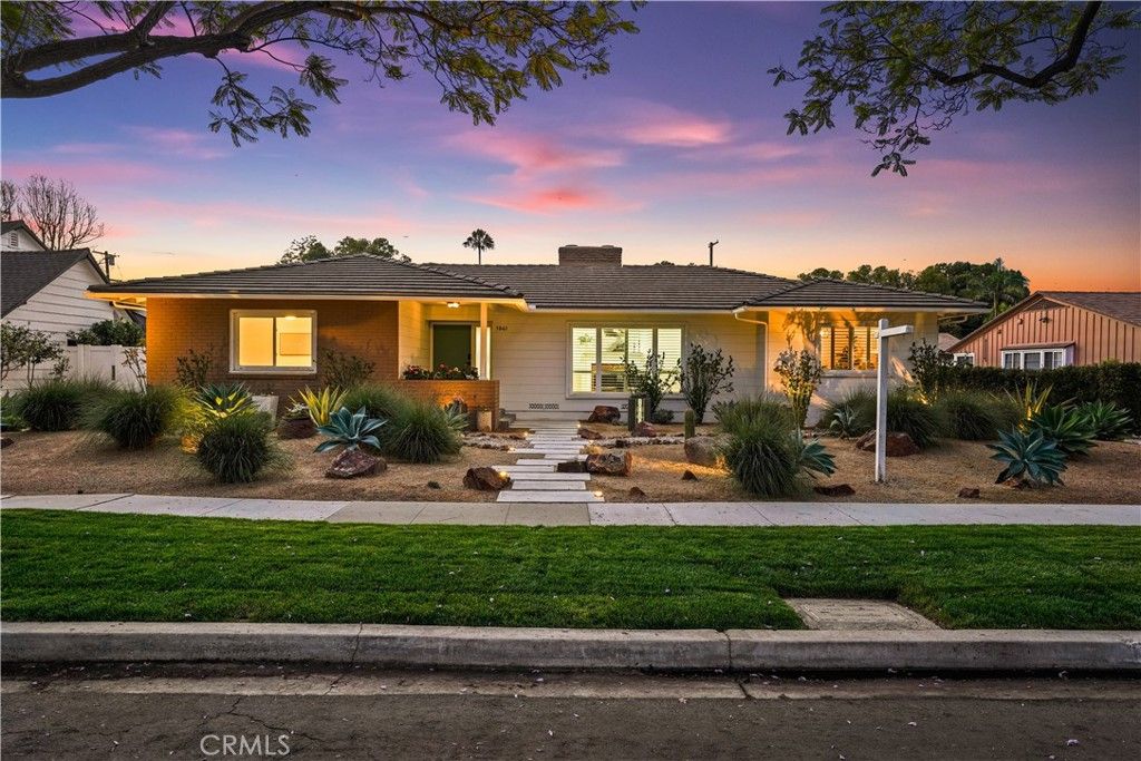 1041 E Burlinghall Drive, Long Beach, CA 90807