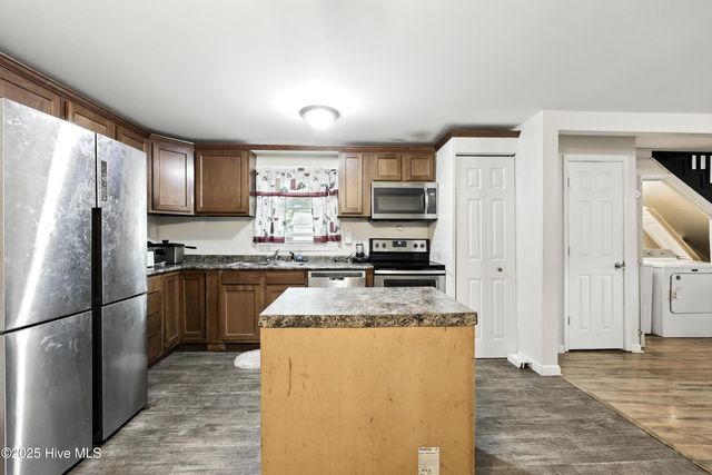 808 Wilson Street, Elizabeth City, NC 27909