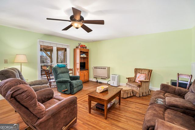 5622 Murray Cove Road, Tiger, GA 30576