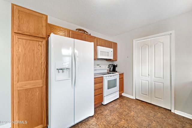 110 Gregory Drive, Jacksonville, NC 28540