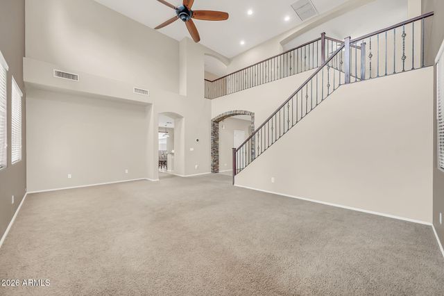742 E KINGBIRD Drive, Gilbert, AZ 85297