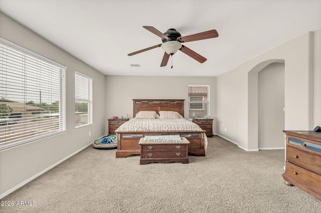 742 E KINGBIRD Drive, Gilbert, AZ 85297