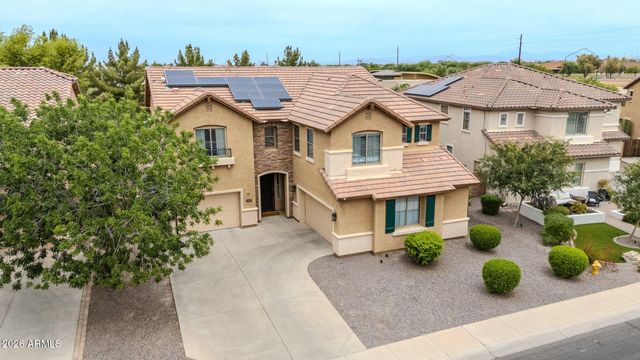 742 E KINGBIRD Drive, Gilbert, AZ 85297