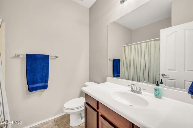 742 E KINGBIRD Drive, Gilbert, AZ 85297