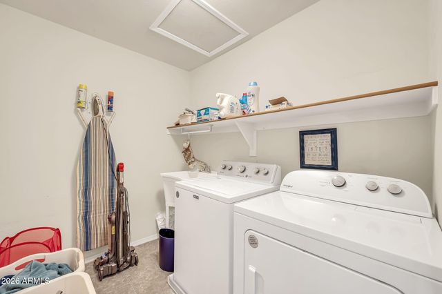 742 E KINGBIRD Drive, Gilbert, AZ 85297