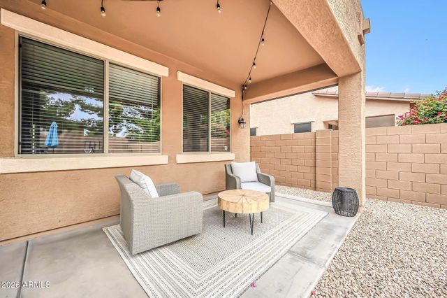 742 E KINGBIRD Drive, Gilbert, AZ 85297