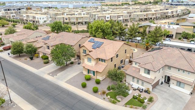742 E KINGBIRD Drive, Gilbert, AZ 85297