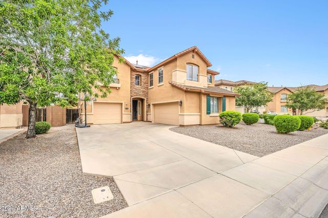 742 E KINGBIRD Drive, Gilbert, AZ 85297