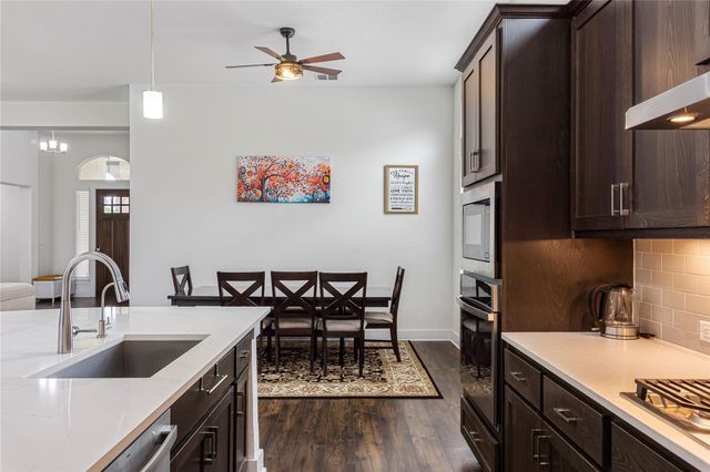 6721 Empresa DR, Austin, TX 78738