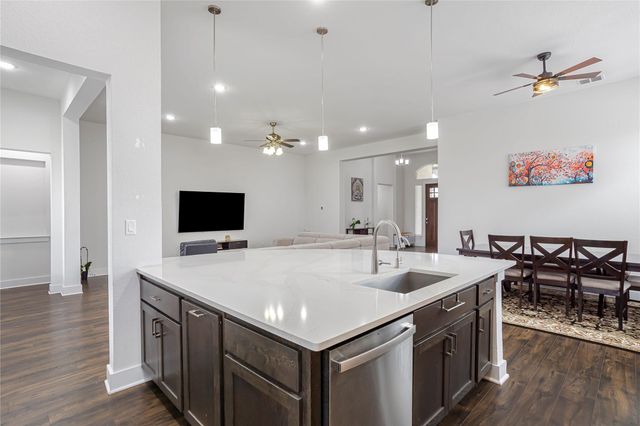 6721 Empresa DR, Austin, TX 78738