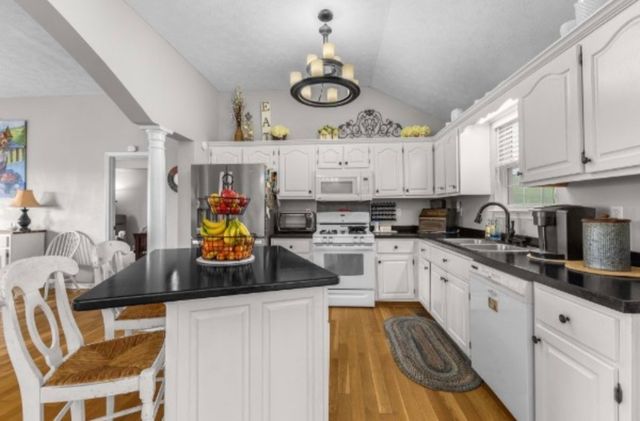 202 Allendale Blvd, Mcminnville, TN 37110