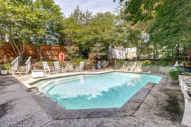 8927 Groveland Drive, Dallas, TX 75218
