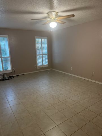 8927 Groveland Drive, Dallas, TX 75218