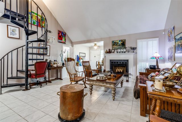 8927 Groveland Drive, Dallas, TX 75218