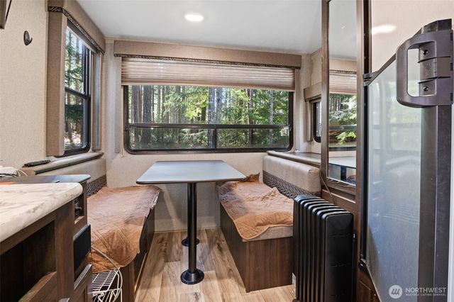 31 N Brook Lane, Hoodsport, WA 98548