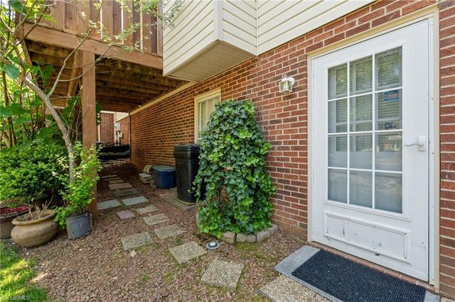 1861 N Winds Drive, Winston-salem, NC 27127
