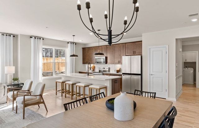 399 Neponset 112, Canton, MA 02021