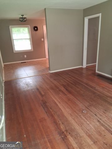 633 Currie Drive, Forest Park, GA 30297