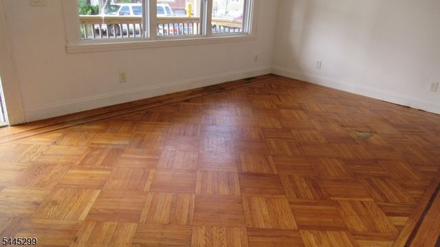 56 Sheridan St, Irvington Twp., NJ 07111