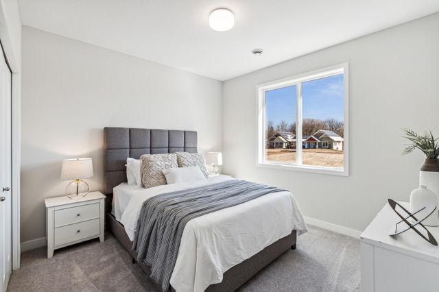 1105 Compton Avenue, River Falls, WI 54022