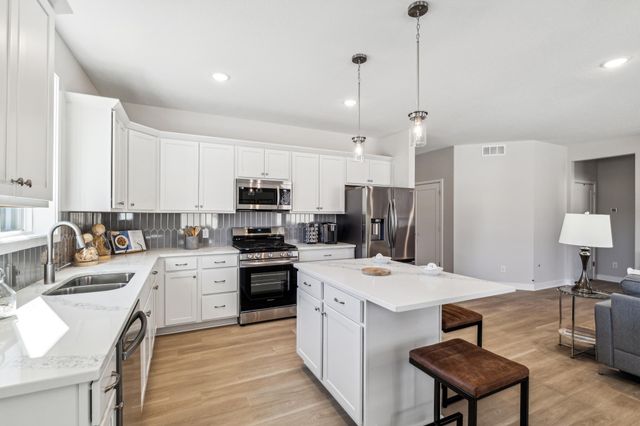 1105 Compton Avenue, River Falls, WI 54022