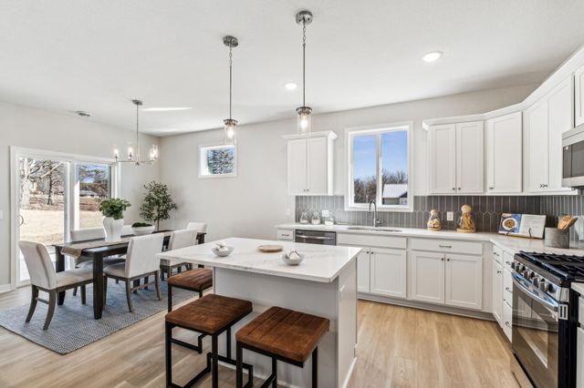 1105 Compton Avenue, River Falls, WI 54022