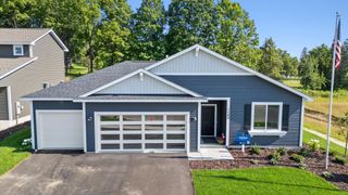1105 Compton Avenue, River Falls, WI 54022
