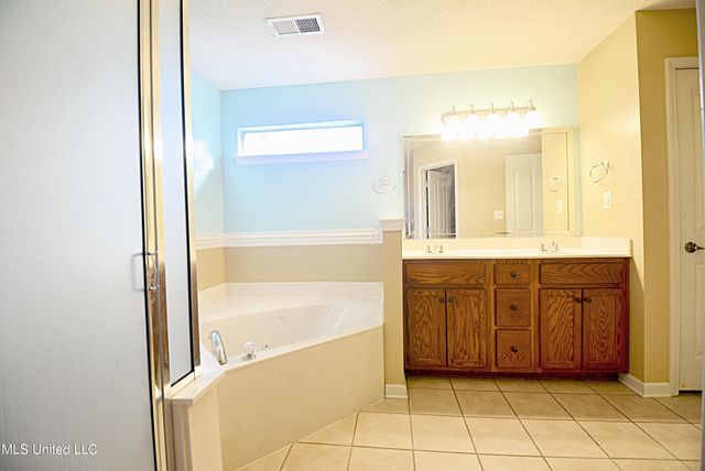 5715 Grove Lane, Horn Lake, MS 38637