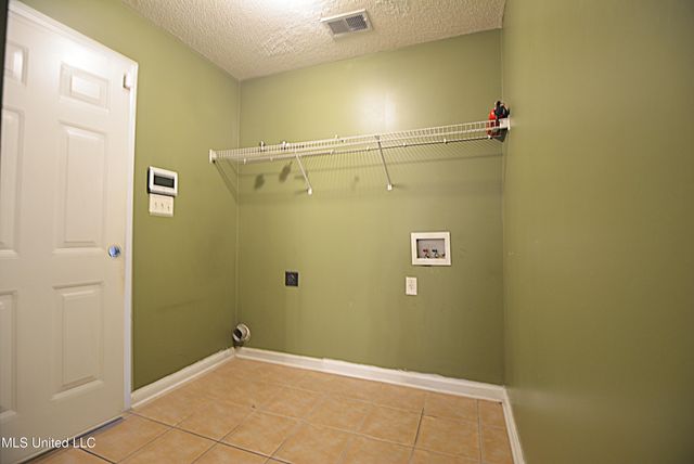 5715 Grove Lane, Horn Lake, MS 38637