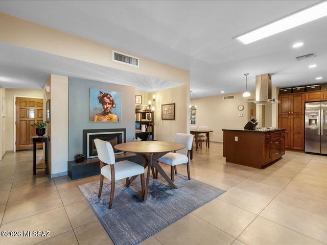 8901 E Bellevue Street, Tucson, AZ 85715