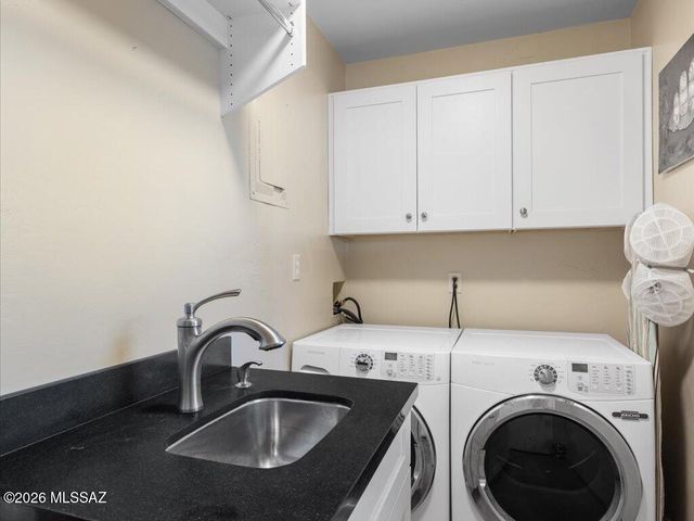 8901 E Bellevue Street, Tucson, AZ 85715